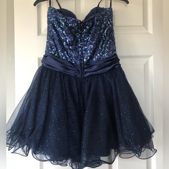 Girls speechless semi formal dress. Size 9. Navy blue - Picture 6 of 6